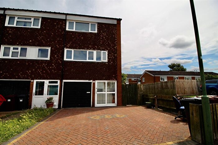 3 Bedroom Terraced House For Sale In Waveney Croft, Smiths Wood, Birmingham, B36