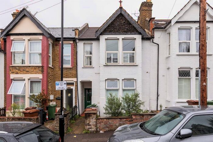 2 Bedroom Flat To Rent In Howard Road, London, E17