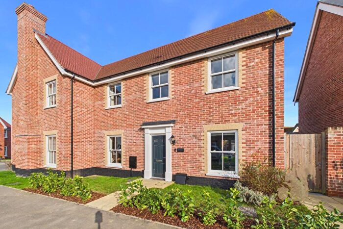 3 Bedroom Semi Detached House For Sale In Porter Drive, Colchester, CO3