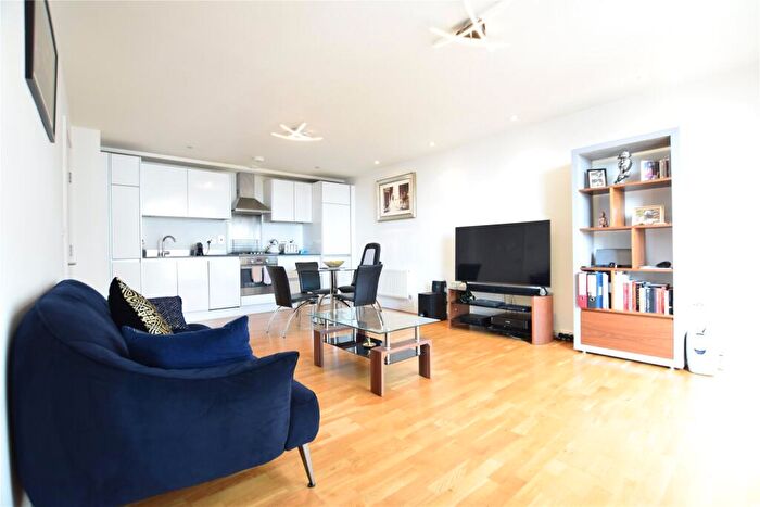 1 Bedroom Apartment To Rent In Hayward, Chatham Place, Reading, Berkshire, RG1