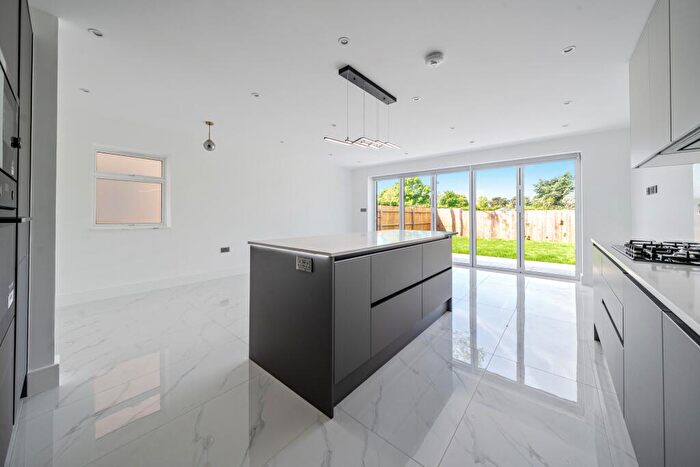 1 Bedroom Detached House To Rent In Courthouse Road, Maidenhead, SL6