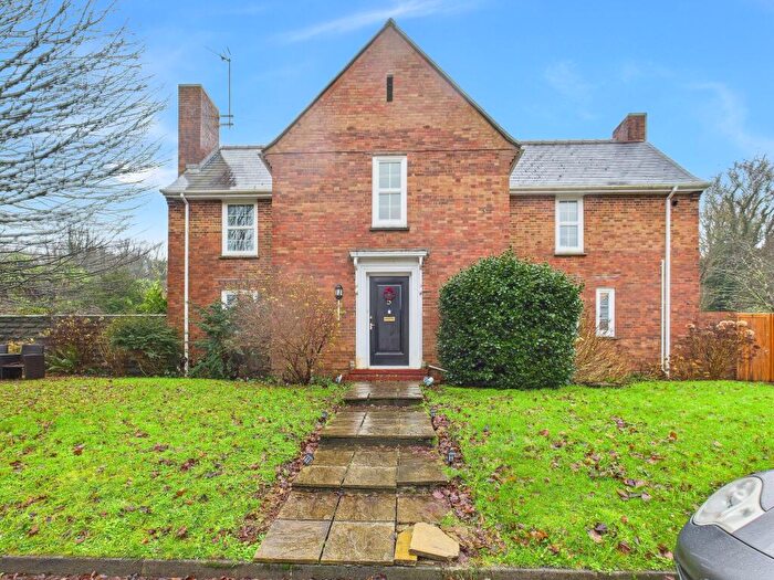 4 Bedroom Detached House For Sale In Southampton Row, Pembroke Dock, SA72