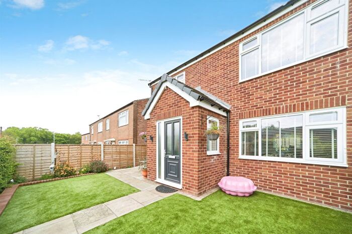 3 Bedroom Semi-Detached House For Sale In Tennyson Street, Guiseley, Leeds, LS20