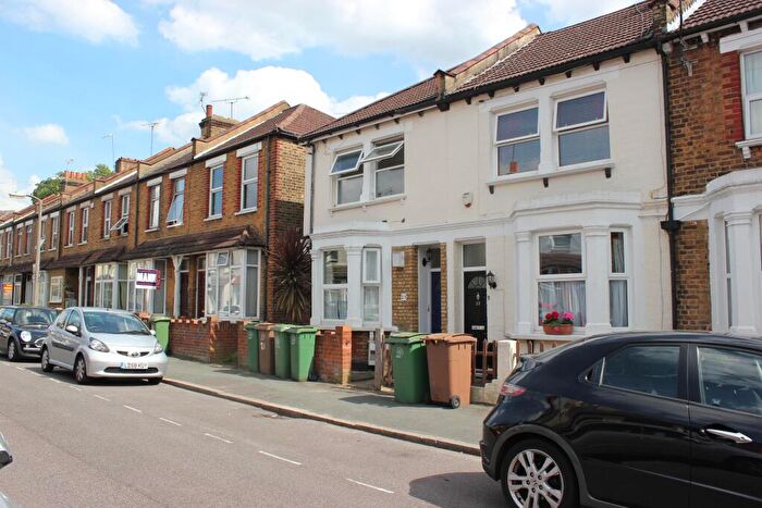 1 Bedroom Maisonette To Rent In Sorrento Road, Sutton, SM1