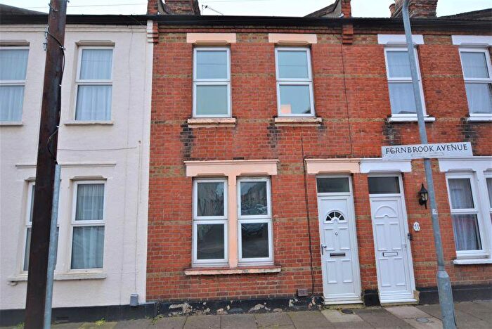 2 Bedroom Terraced House To Rent In Fernbrook Avenue, Southend-On-Sea, SS1