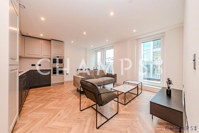 2 Bedroom Flat To Rent In Brook Street, Royal Exchange, Kingston Upon Thames, KT1