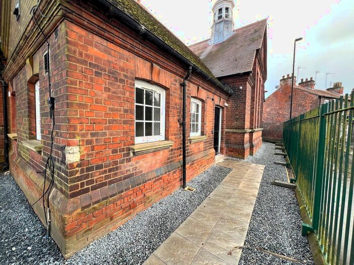 1 Bedroom Flat To Rent In Hallgate, Cottingham, HU16