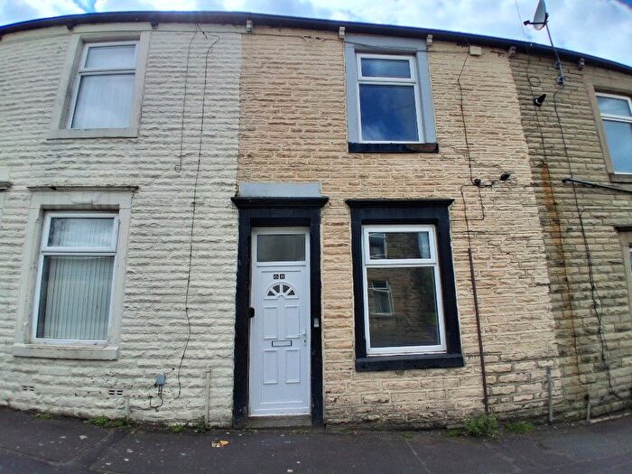 2 Bedroom Terraced House To Rent In Piccadilly Road, Burnley, BB11