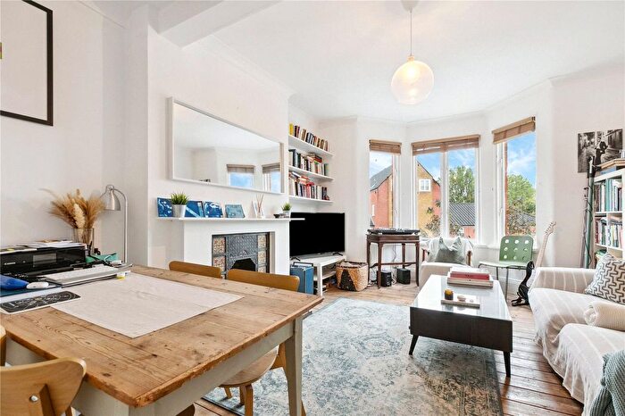 2 Bedroom Flat To Rent In St. Quintin Avenue, London, W10