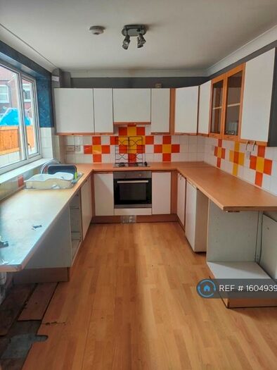 3 Bedroom Terraced House To Rent In Royston Avenue, Doncaster, DN5