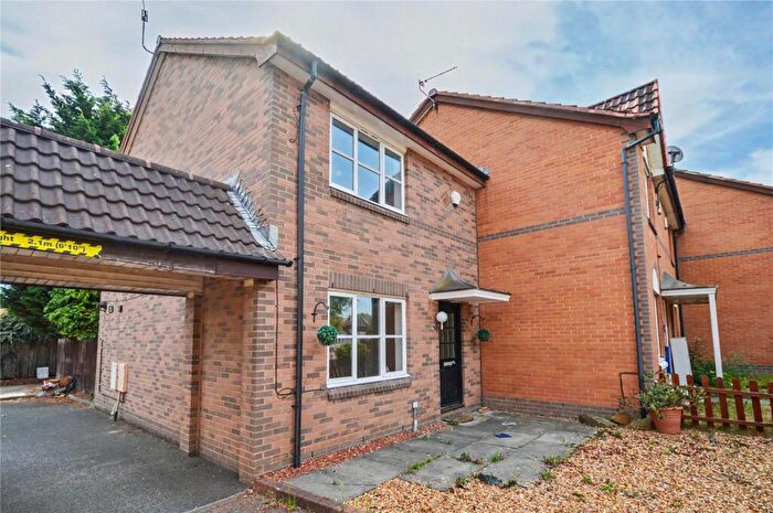 3 Bedroom End Of Terrace House For Sale In Grange Close, Hunslet, Leeds, West Yorkshire, LS10