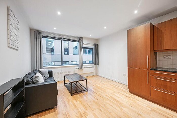 1 Bedroom Flat To Rent In Fetter Lane, Holborn, London, EC4A