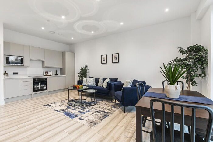 1 Bedroom Flat To Rent In - High Street, HA8