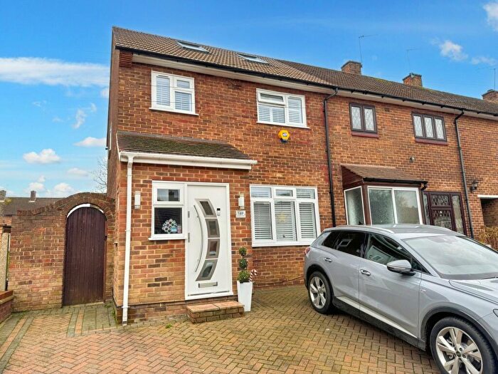 3 Bedroom End Of Terrace House For Sale In Amherst Drive, Orpington, BR5