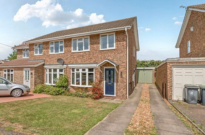 3 Bedroom Semi-Detached House For Sale In Partridge Piece, Cranfield, MK43