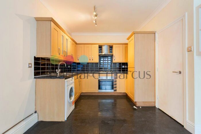 2 Bedroom Apartment To Rent In Croydon Road, Caterham, CR3