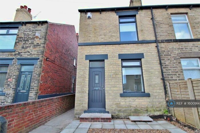 3 Bedroom Semi-Detached House To Rent In Mortomley Lane, High Green, Sheffield, S35