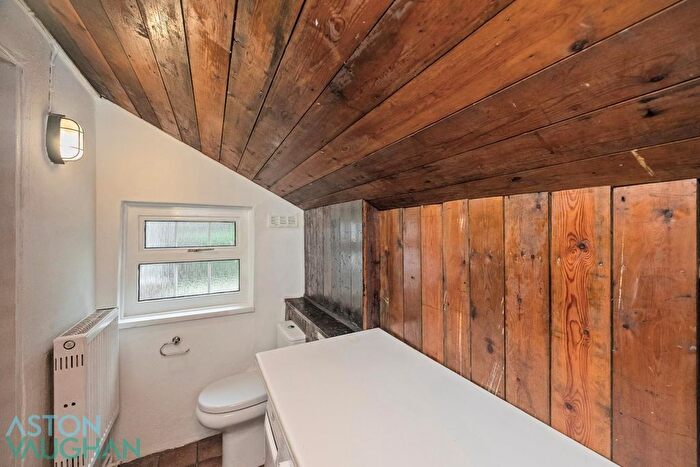 2 Bedroom Detached House To Rent In Cedars Gardens, Brighton, BN1