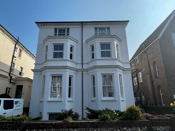 1 Bedroom Apartment To Rent In College Road, Eastbourne, BN21