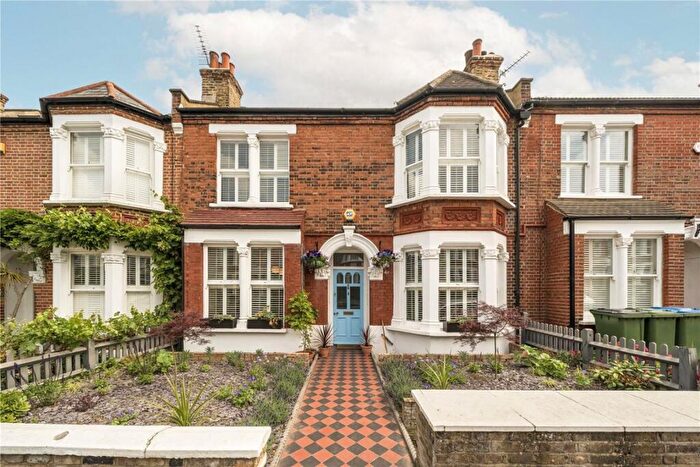 4 Bedroom Terraced House To Rent In Heathwood Gardens, Charlton, SE7