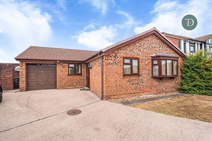 3 Bedroom Bungalow For Sale In Melrose Drive, Great Sutton, Ellesmere Port, CH66