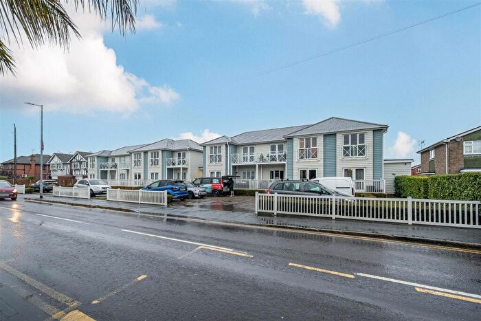 2 Bedroom Retirement Property For Sale In Hamilton Court, Canvey Island, SS8