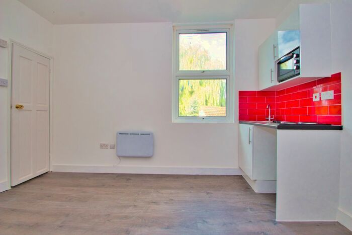 Studio To Rent In New Windsor Street, Uxbridge, UB8