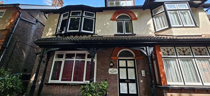 1 Bedroom Flat To Rent In Hadley Court, LU3