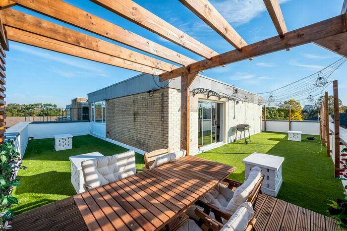 6 Bedroom Flat To Rent In Rectory Road, Beckenham, BR3