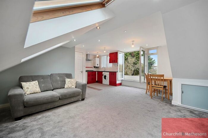 1 Bedroom Flat To Rent In Highfield Road, London, W3