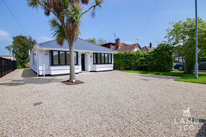 4 Bedroom Detached Bungalow To Rent In Abbey Crescent, Thorpe-Le-Soken, CO16