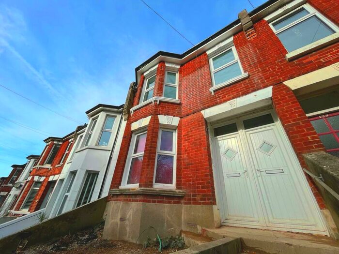 2 Bedroom Flat To Rent In Bear Road, Brighton, BN2