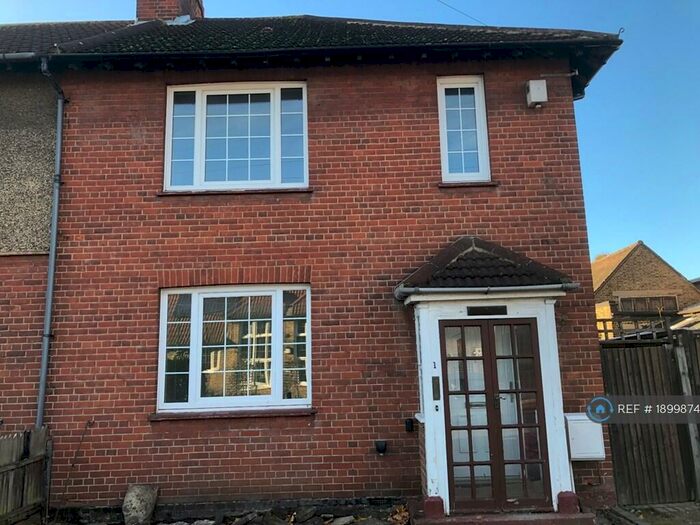 4 Bedroom End Of Terrace House To Rent In Haimo Road, London, SE9