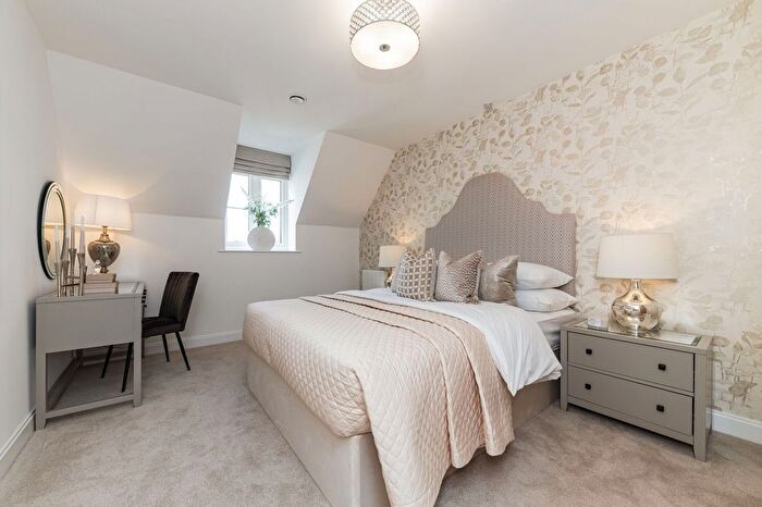1 Bedroom Flat For Sale In Lowe House, Knebworth, SG3