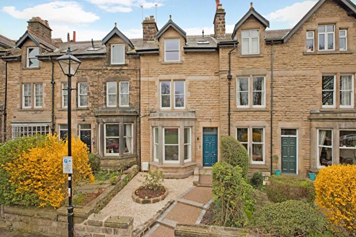 5 Bedroom Terraced House For Sale In Mornington Crescent, Harrogate, HG1