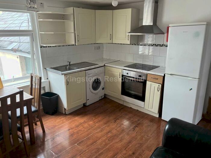 1 Bedroom Flat To Rent In Stacey Road, Adamsdown, CF24