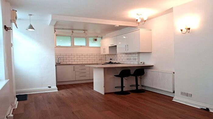 1 Bedroom Flat To Rent In Windsor Terrace, St. Ives, TR26