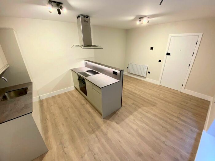 1 Bedroom Apartment To Rent In Lynchford Road, Farnborough, GU14