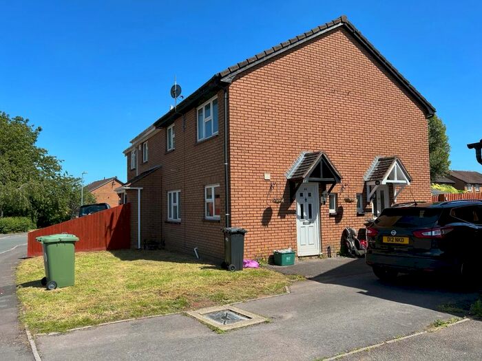 1 Bedroom Property To Rent In Auburn Avenue, Longwell Green, Bristol, BS30