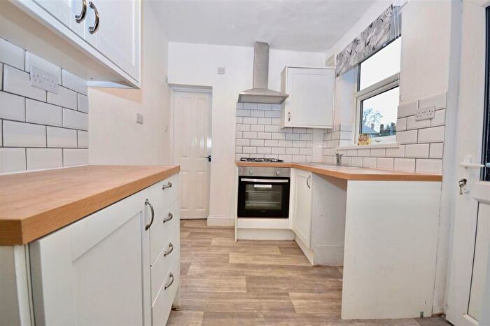 2 Bedroom House To Rent In Wood Street, Kettering, NN16