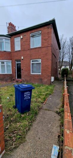 3 Bedroom Flat To Rent In Moorhead, Newcastle Upon Tyne, NE5