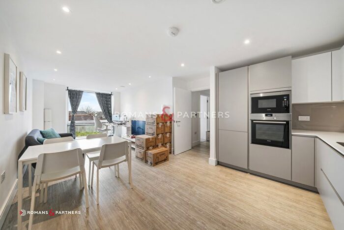 2 Bedroom Flat To Rent In Gaumont Place, Streatham, SW2
