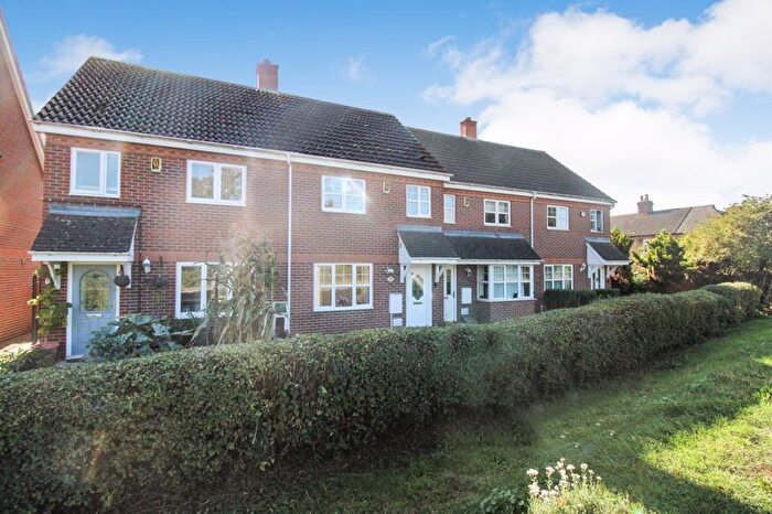 3 Bedroom Terraced House For Sale In Trow Close, Cotton End, MK45