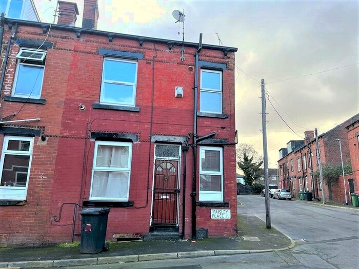2 Bedroom End Of Terrace House To Rent In Paisley Place, Armley, Leeds, LS12