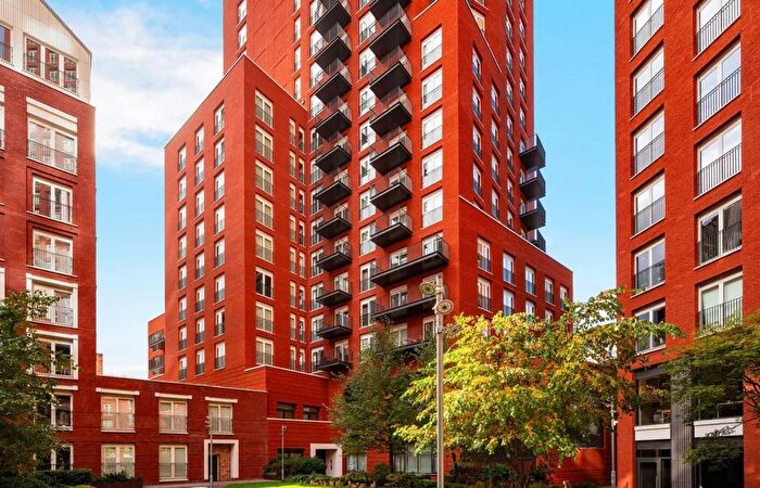 2 Bedroom Flat To Rent In Exchange Gardens, Nine Elms, SW8