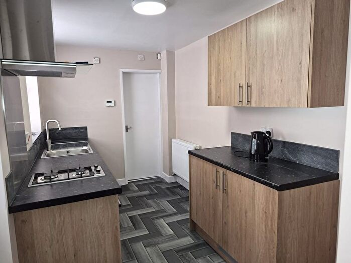 1 Bedroom Flat To Rent In Lichfield Road, Rushall, WS4