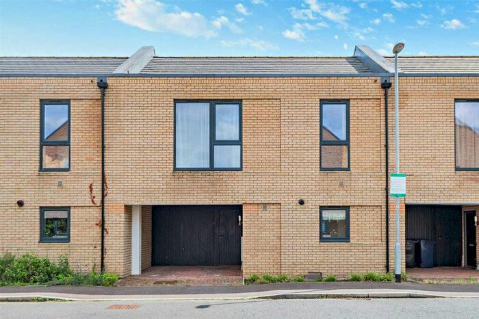 4 Bedroom Terraced House To Rent In Chalkwells Way, Trumpington, Cambridge, CB2