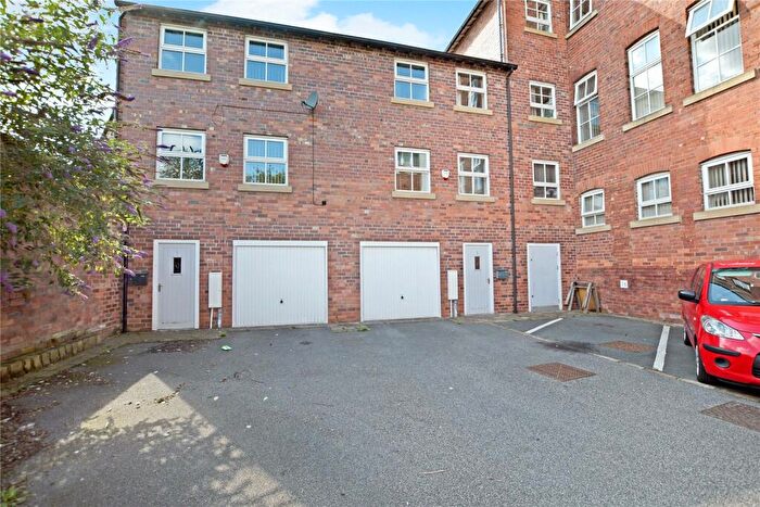 2 Bedroom Semi-Detached House To Rent In Sovereign Mews, South Queen Street, Morley, Leeds, LS27