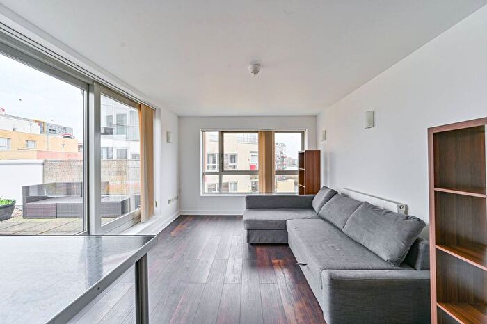 1 Bedroom Flat For Sale In Newton Lodge, North Greenwich, London, SE10