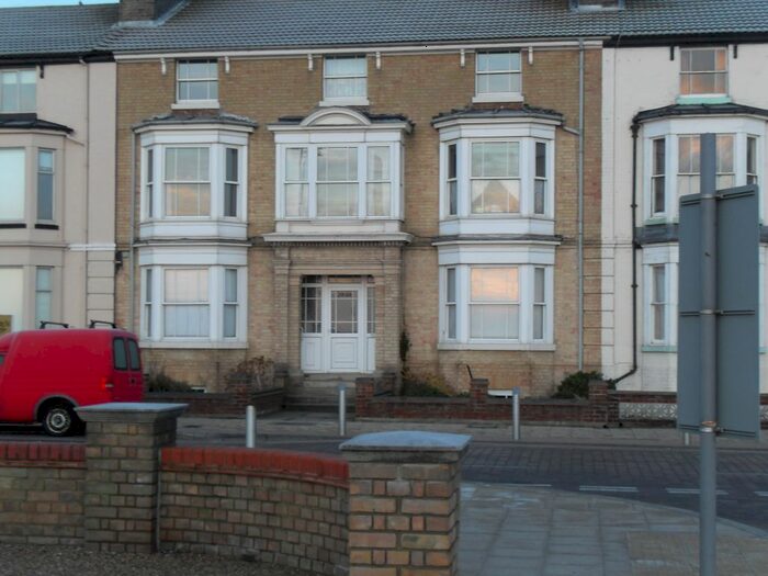 1 Bedroom Flat To Rent In Marine Parade, Lowestoft, NR33
